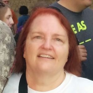 Meet your Posher, Vicki